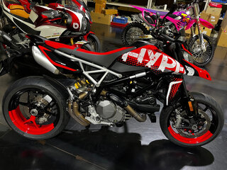 2021 Ducati Hypermotard, красный, 1150000 рублей, вид 1
