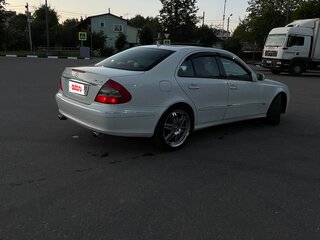 2007 Mercedes-Benz E-Класс 350 III (W211, S211) Рестайлинг, белый, 1000000 рублей, вид 3