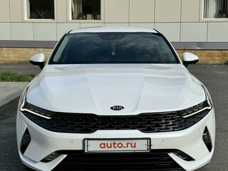 2021 Kia K5 III, белый, 2580000 рублей, вид 2