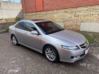 2007 Honda Accord VII Рестайлинг, серебристый, 1400000 рублей, вид 1