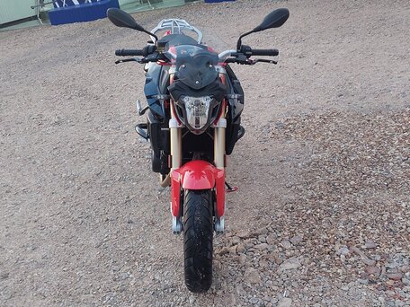 2017 BMW F 800 R, красный, 800000 рублей, вид 2