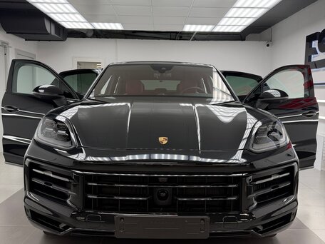 2025 Porsche Cayenne E-Hybrid Coupé III Рестайлинг, чёрный, 16500000 рублей, вид 2