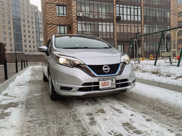 2018 Nissan Note e-Power II Рестайлинг, серый, 1290000 рублей
