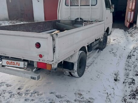 1991 Nissan Atlas, белый, 600000 рублей, вид 2