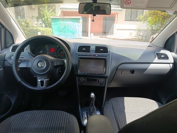 2013 Volkswagen Polo V, чёрный, 999999 рублей - вид 19