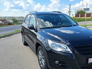 2010 Volkswagen Tiguan I, чёрный, 1150000 рублей, вид 3