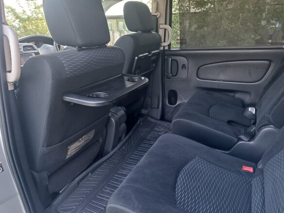 2010 Nissan Serena IV (C26), серый, 1340000 рублей - вид 8