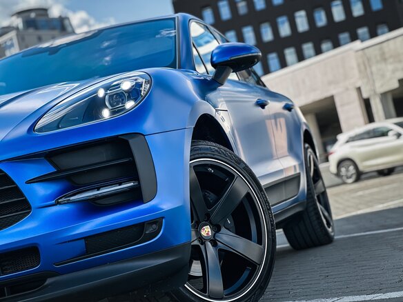 2019 Porsche Macan I Рестайлинг, синий, 4999000 рублей - вид 4