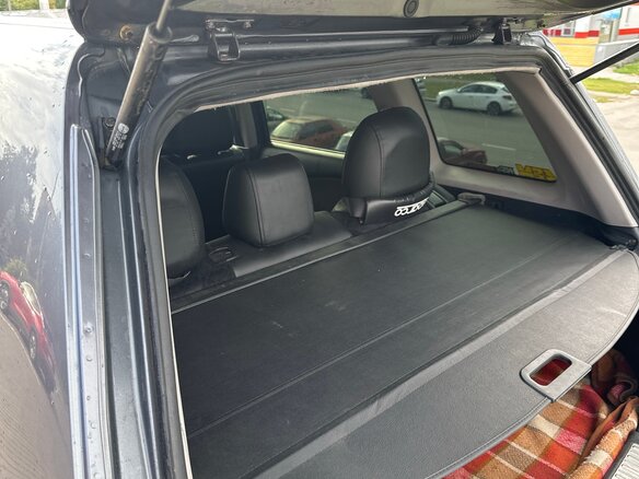 2004 Mitsubishi Outlander I, серый, 950000 рублей - вид 13