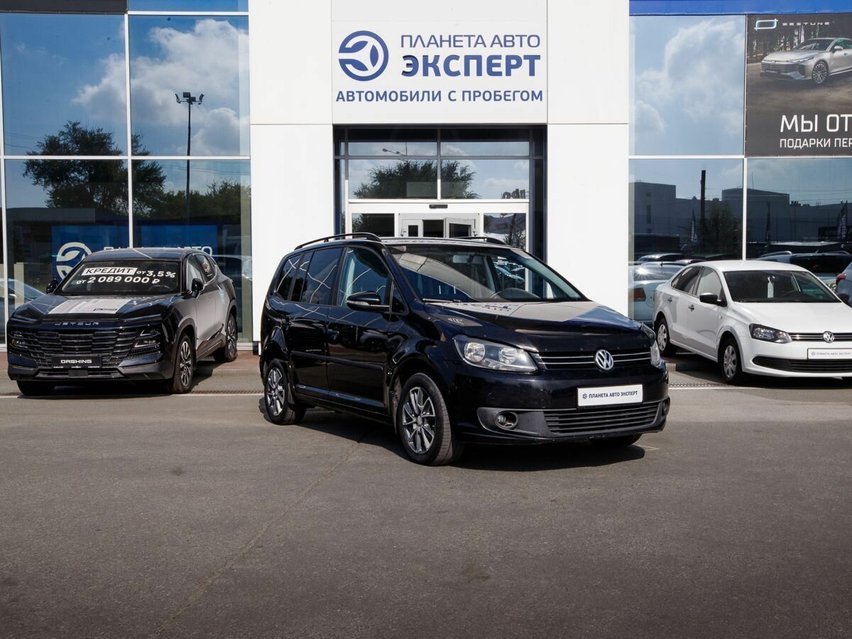Открыть фотографии: Volkswagen Touran I Рестайлинг 2