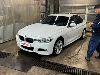 2016 BMW 3 серии 320i xDrive VI (F3x) Рестайлинг, белый, 2500000 рублей, вид 1