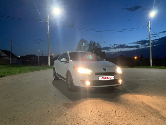 2012 Renault Fluence I, белый, 800000 рублей
