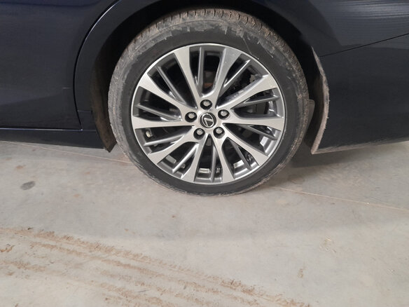 2019 Lexus ES 250 VII, синий, 3900000 рублей - вид 12