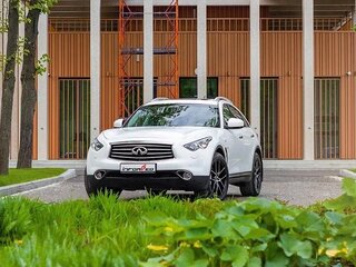 2016 Infiniti QX70, белый, 3200000 рублей, вид 5