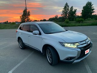 2018 Mitsubishi Outlander III Рестайлинг 2, белый, 2449000 рублей, вид 1