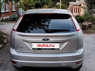 2010 Ford Focus II Рестайлинг, серый, 630000 рублей, вид 5