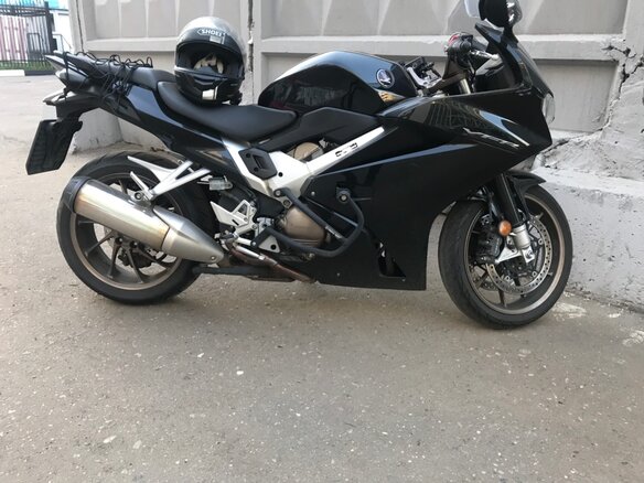 2015 Honda VFR 800, чёрный, 680000 рублей - вид 2