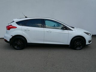 2018 Ford Focus III Рестайлинг, белый, 1000000 рублей, вид 4