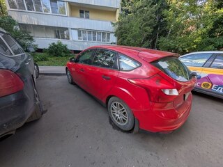 2011 Ford Focus III, красный, 600000 рублей, вид 2