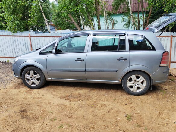 2007 Opel Zafira B, серебристый - вид 3
