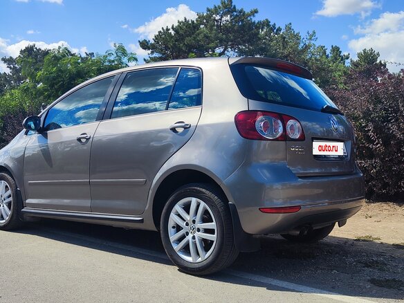 2010 Volkswagen Golf Plus II, коричневый, 800000 рублей - вид 5