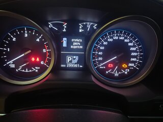 2012 Toyota Land Cruiser 200 Series Рестайлинг 1, белый, 3700000 рублей, вид 4