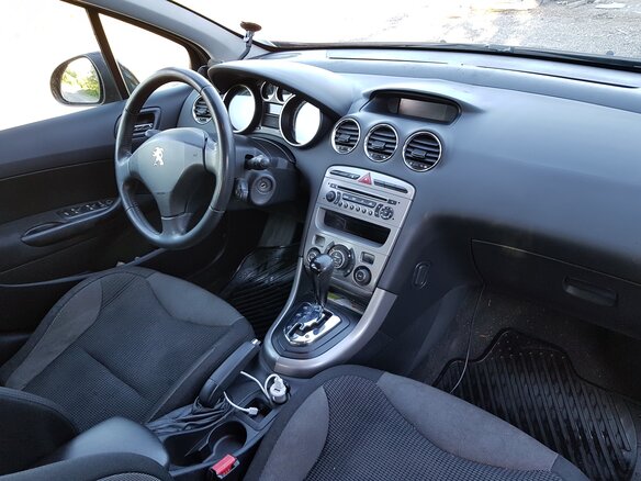 2011 Peugeot 308 I Рестайлинг, коричневый, 580000 рублей - вид 5