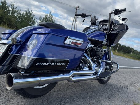 2011 Harley-Davidson Road Glide Limited, синий, 900000 рублей, вид 4