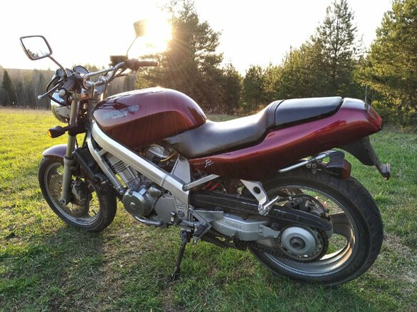 1999 Honda Bros, пурпурный, 438000 рублей - вид 3