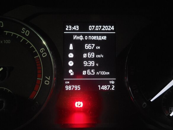 2018 Skoda Superb III, коричневый - вид 9