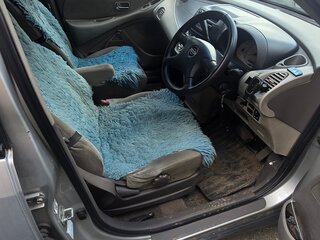 2000 Nissan Tino, серый, 140000 рублей, вид 5