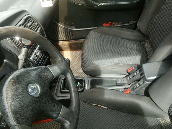 1994 Nissan Primera I (P10), красный, 95000 рублей - вид 6