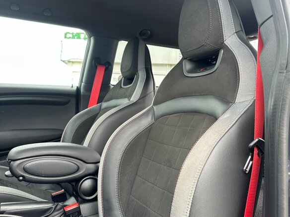 2020 Mini Hatch JCW John Cooper Works GP III (F55/F56) Рестайлинг, серый, 5500000 рублей - вид 24
