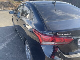 2017 Hyundai Solaris II, чёрный, 1350000 рублей, вид 5