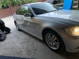 2006 BMW 3 серии 320i V (E90/E91/E92/E93), серебристый, 1500000 рублей, вид 4