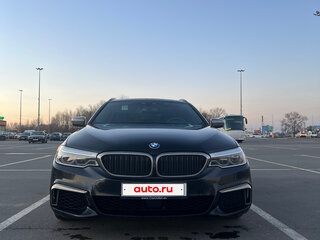 2019 BMW 5 серии M550d xDrive VII (G30/G31/G38), чёрный, 3905536 рублей, вид 5