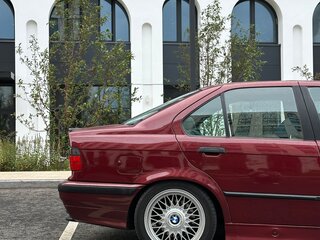 1994 BMW 3 серии 320i III (E36), красный, 870000 рублей, вид 2