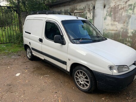 2002 Peugeot Partner, белый, 210000 рублей, вид 2
