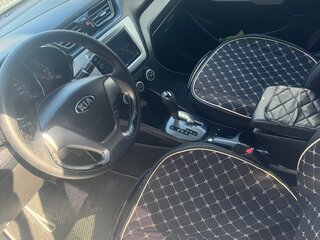 2015 Kia Rio III Рестайлинг, белый, 1000000 рублей, вид 3