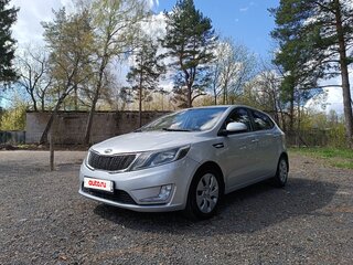 2014 Kia Rio III, серебристый, 920000 рублей, вид 1
