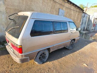 1991 Toyota Town Ace II Рестайлинг 2, коричневый, 280000 рублей, вид 3