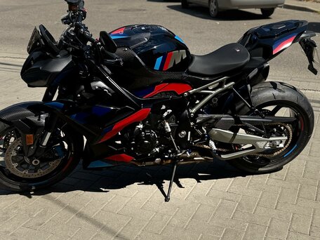 2025 BMW M 1000 R, чёрный, 3100000 рублей, вид 1