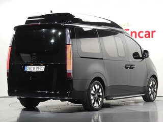 2026 Hyundai Staria I, чёрный, 5050111 рублей, вид 3