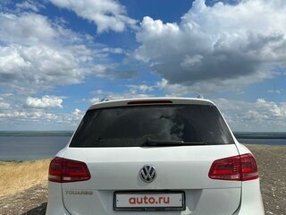 2014 Volkswagen Touareg II, белый, 2590000 рублей, вид 5