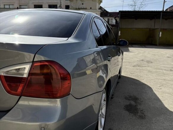 2005 BMW 3 серии 325i V (E90/E91/E92/E93), серый, 700000 рублей - вид 6
