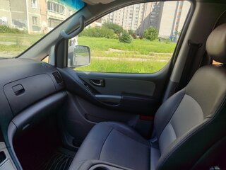2010 Hyundai Grand Starex I, серый, 1240000 рублей, вид 5