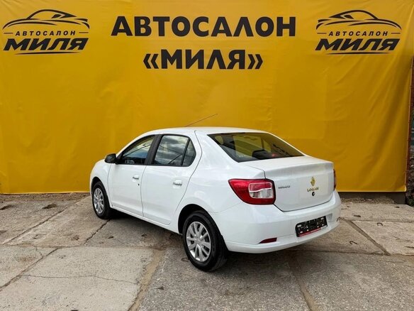 2017 Renault Logan II, белый, 699000 рублей - вид 3
