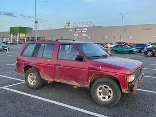 1995 Nissan Pathfinder I, красный, 250000 рублей, вид 4