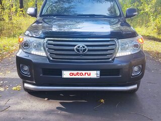 2014 Toyota Land Cruiser 200 Series Рестайлинг 1, серый, 4000000 рублей, вид 3