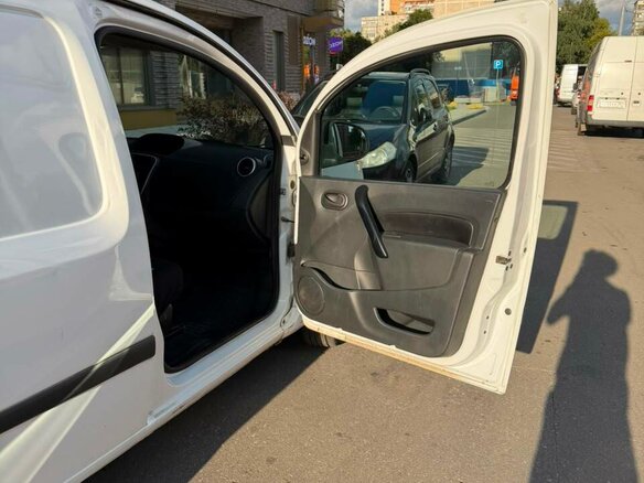 2014 Renault Kangoo II Рестайлинг, белый, 750000 рублей - вид 19